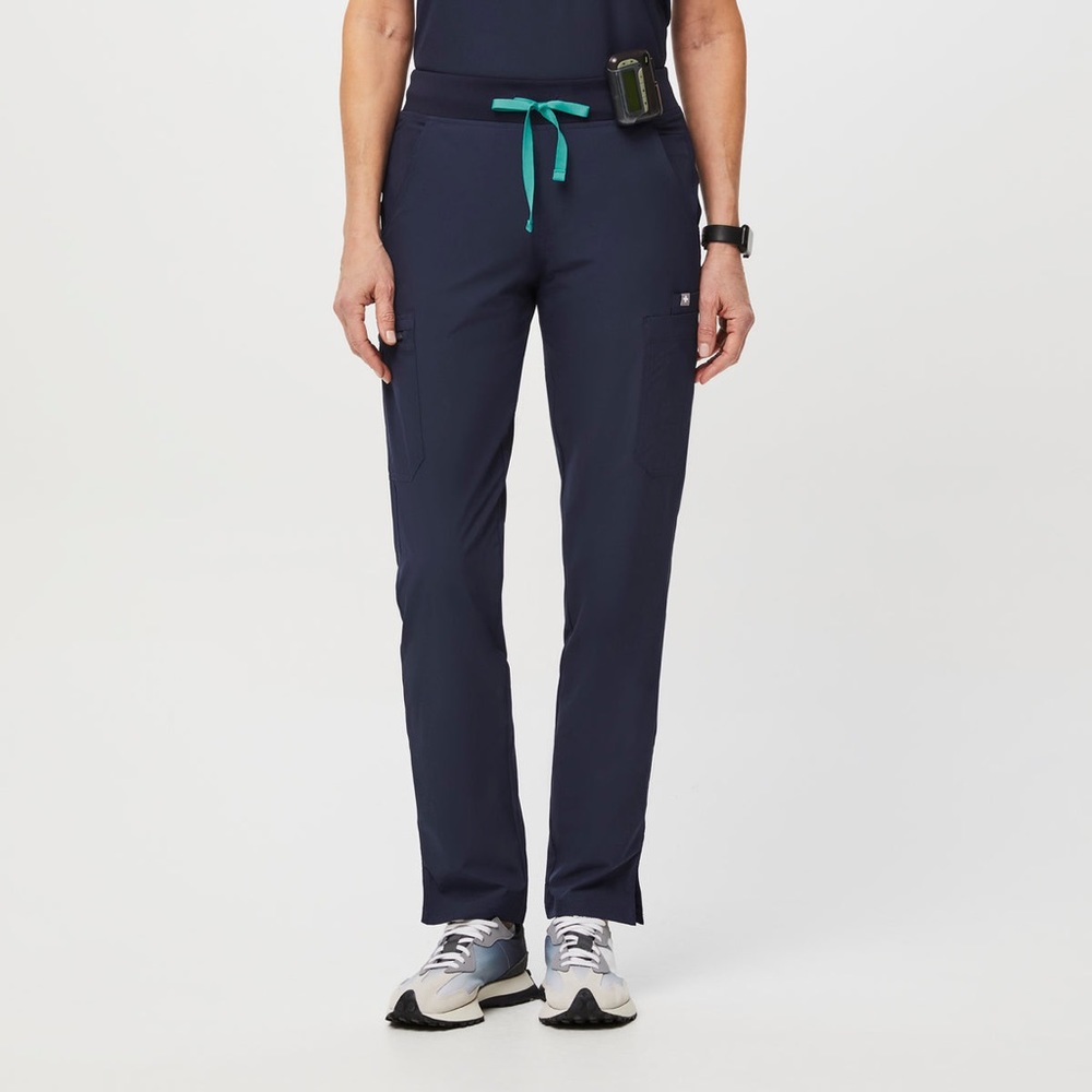 women's Navy FREEx™ Lined Yola™ - Petite Skinny Scrub Pants 2.0 size LP